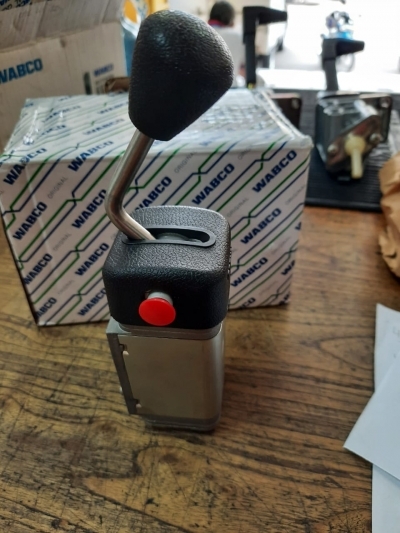 Handbrake Truck MB2634